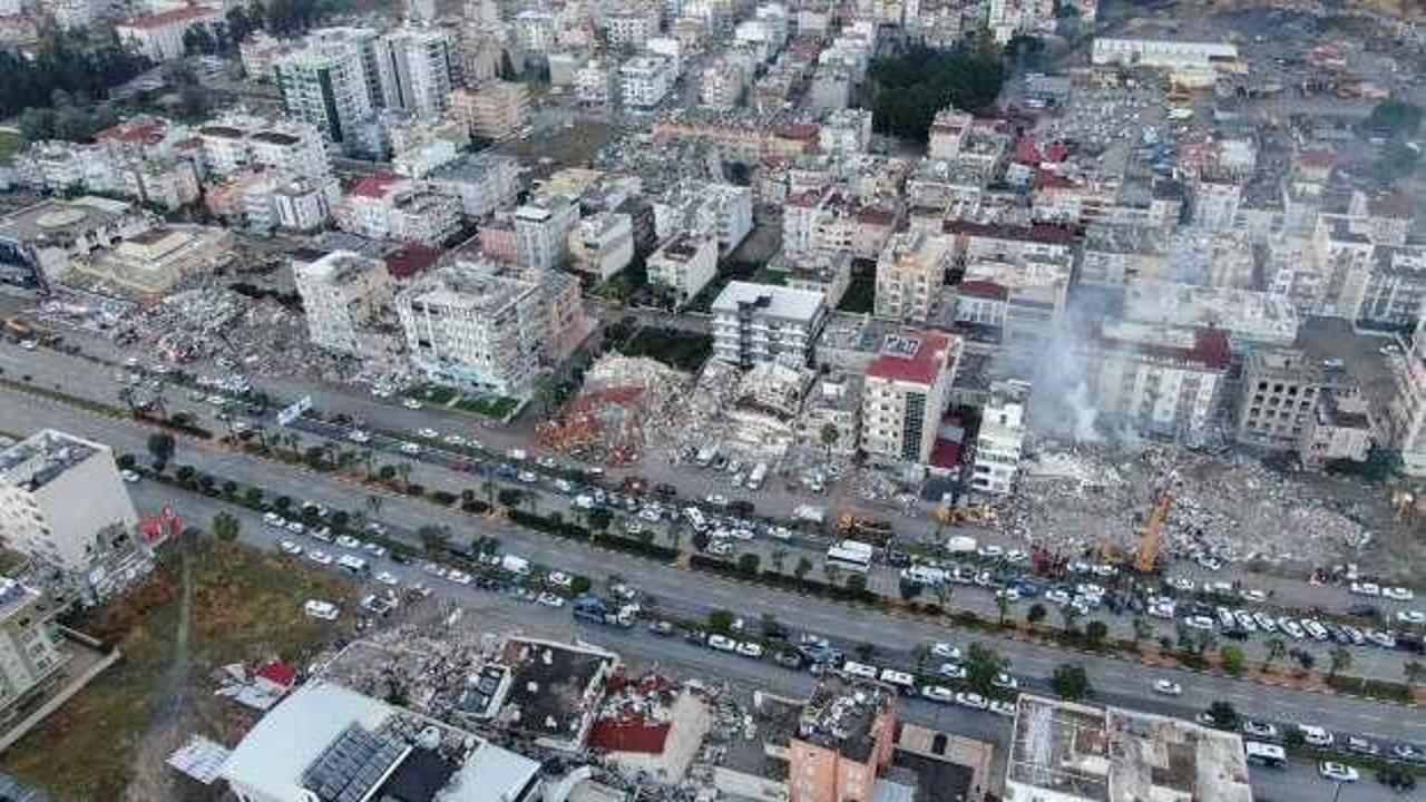 7.7 ve 7.6''lık deprem sonrası Bozdağ'dan flaş açıklama: Hesabını verecekler!