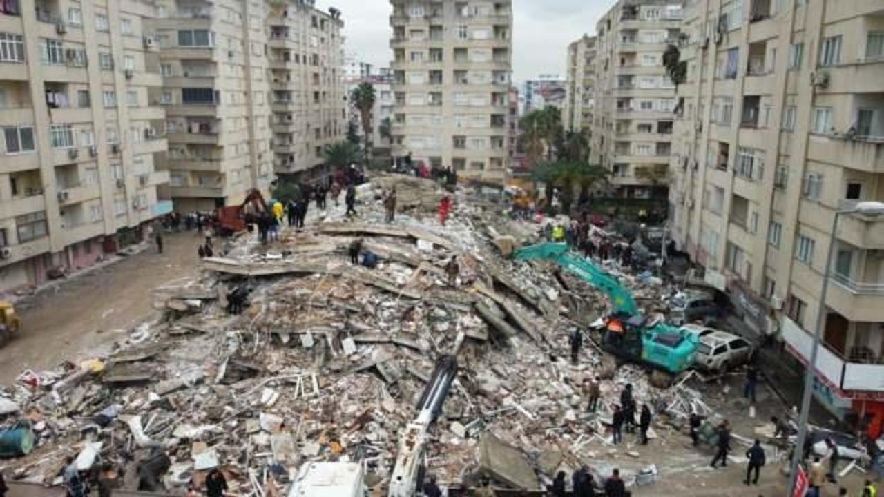 ABD'li deprem uzmanı Hubbard: Türkiye'de art arda gelen depremler "olağan dışı!"