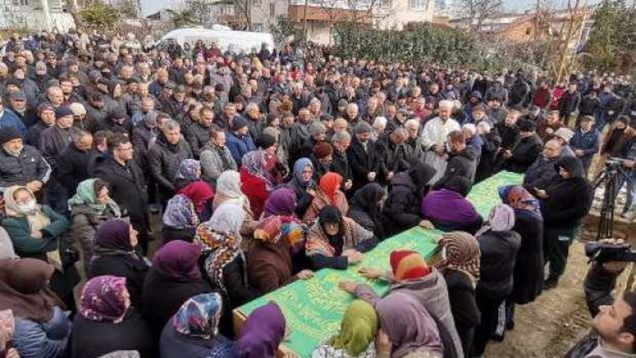 Depremde enkazda kalan 3'&uuml; &ccedil;ocuk 6 kişi, Ordu'da toprağa verildi