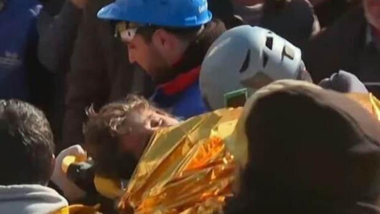 Galatasaray'dan Beşiktaşlı Yağız'a:  Nice şampiyonluklar g&ouml;receksin