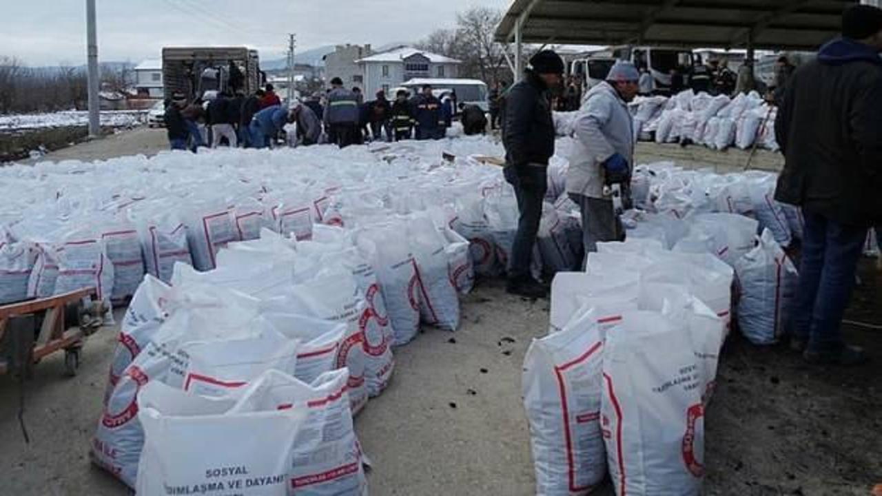 Hisarcık’tan deprem bölgesine 100 ton kömür gönderildi