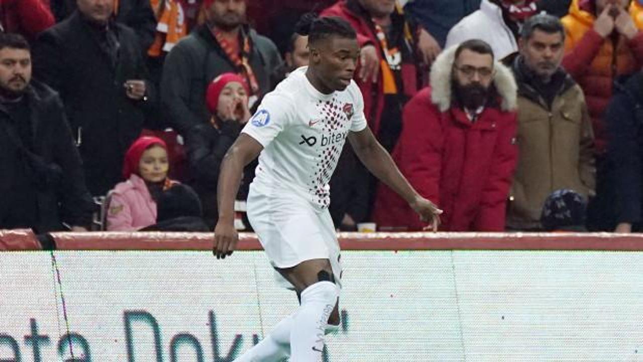 Hataysporlu futbolcu deprem anını anlattı: Akıl almaz bir şeydi
