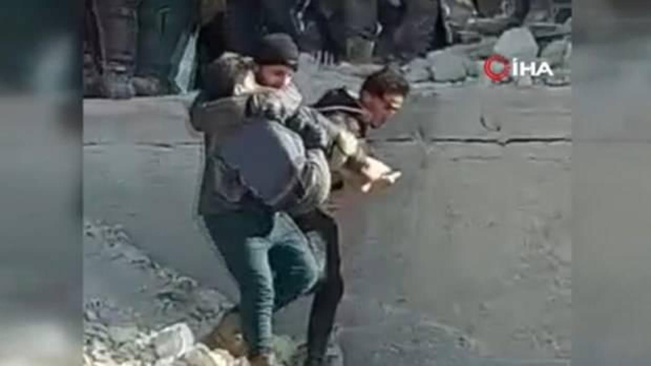 Suriyeli çocuk enkazdan 30 saat sonra çıkarıldı