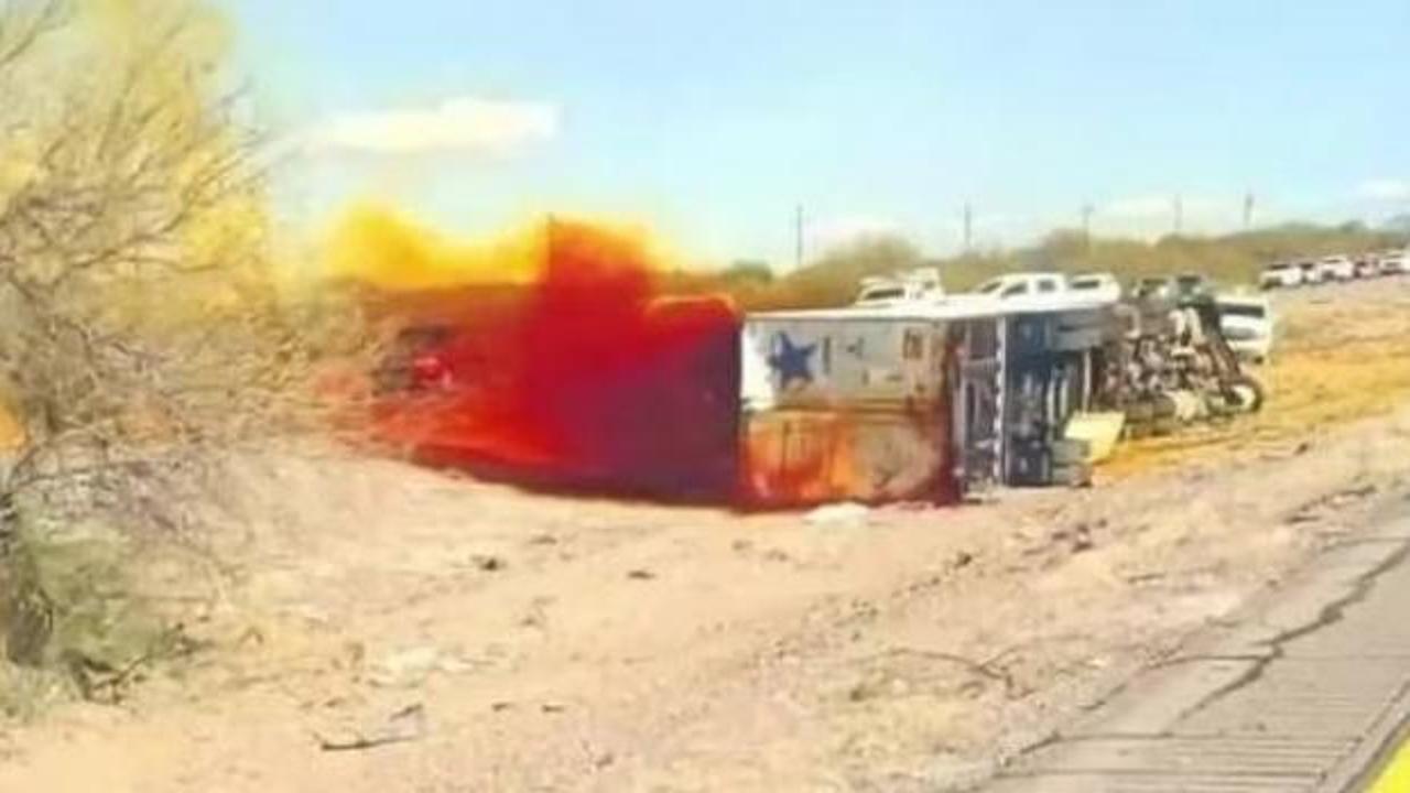 ABD'de tehlikeli kimyasal madde taşıyan kamyon devrildi: Bölge boşaltılıyor
