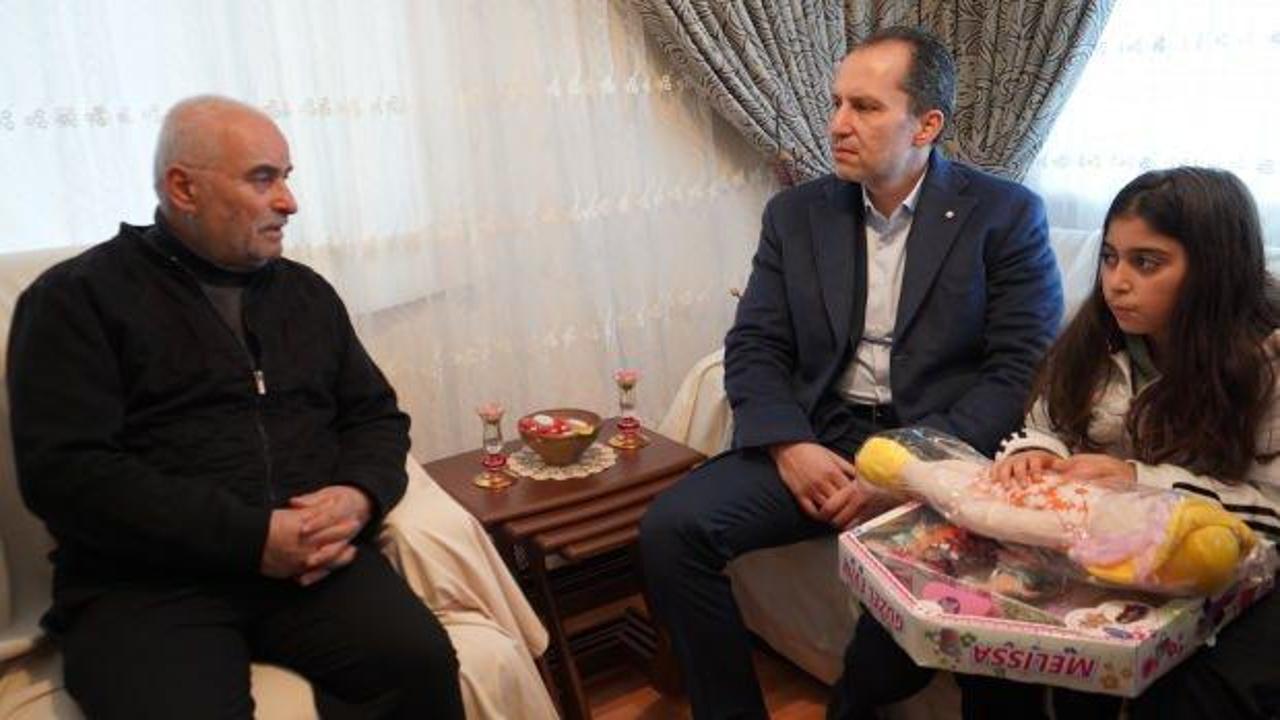 Fatih Erbakan, Ankara&rsquo;da evlere yerleştirilen depremzedeleri ziyaret etti 