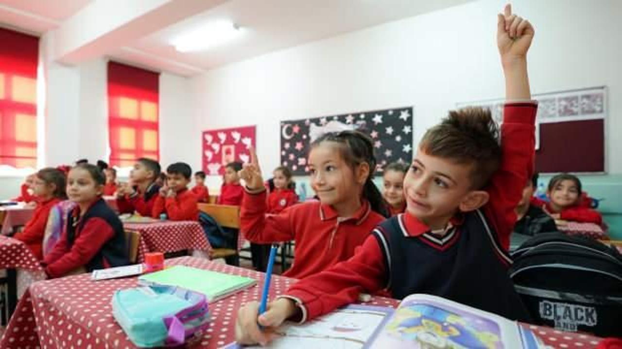 Aydın'da 3 bin 382 depremzede öğrencinin okullara kaydı yapıldı