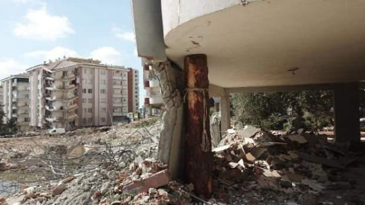 &Ccedil;&ouml;kmek &uuml;zere olan binaya k&uuml;t&uuml;kl&uuml; destek