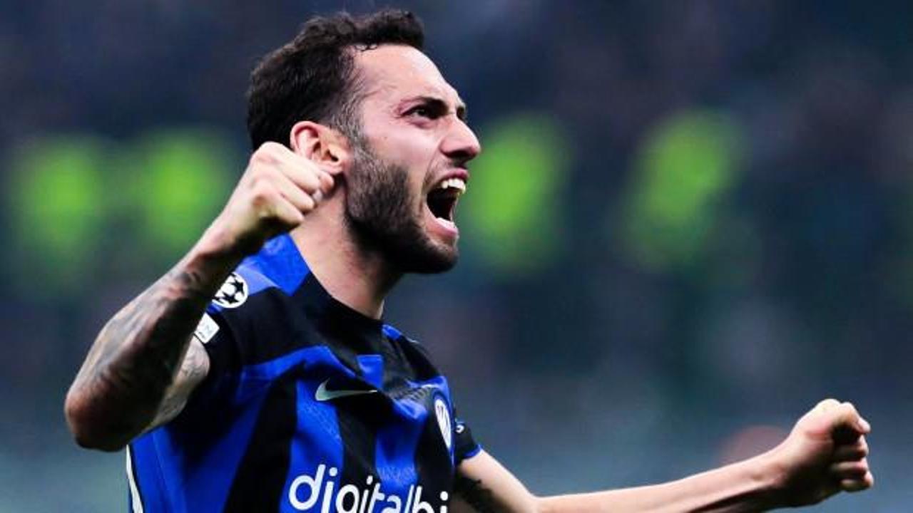 Hakan &Ccedil;alhanoğlu'ndan alkış alan hareket!