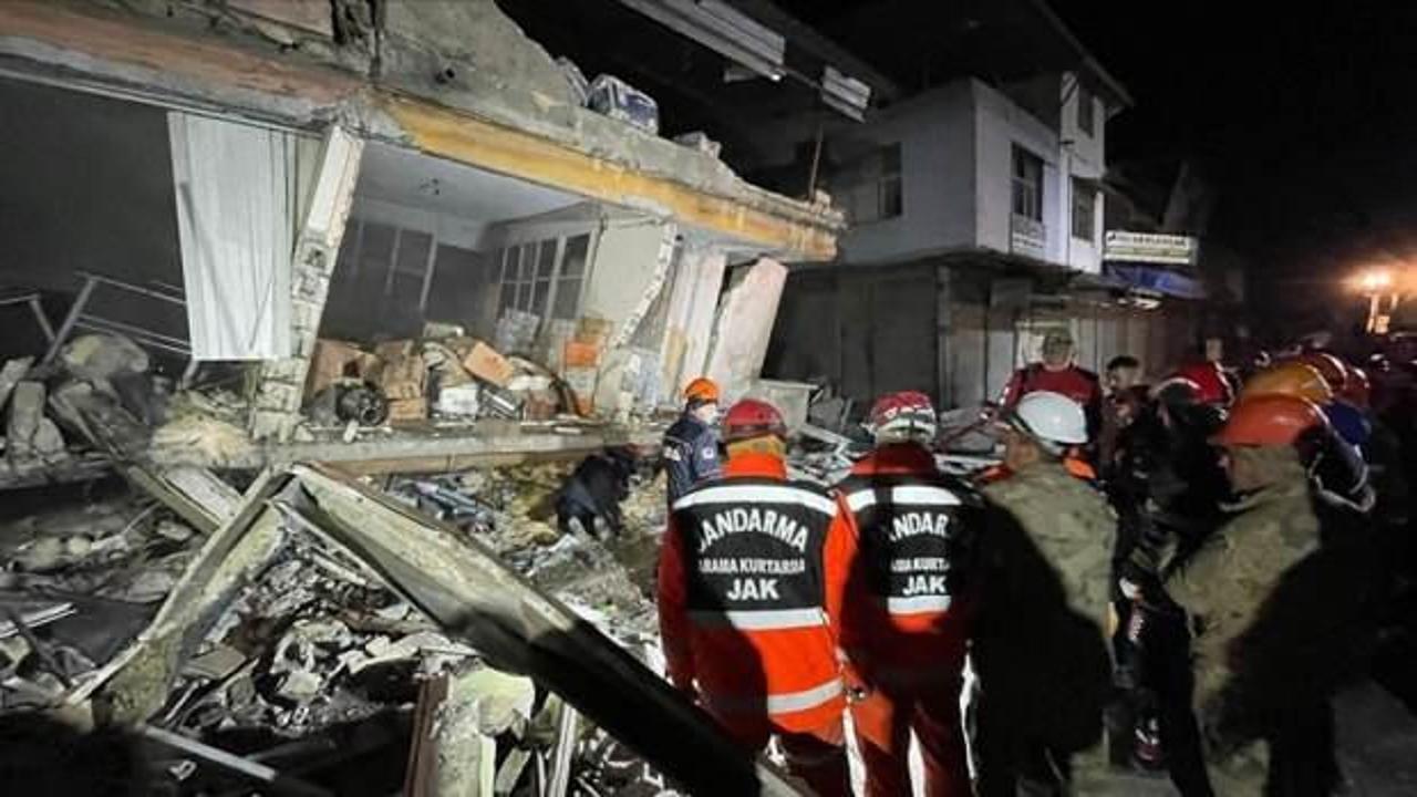 Hatay'daki depremler d&uuml;nya basınında: Korkular yeniden canlandı