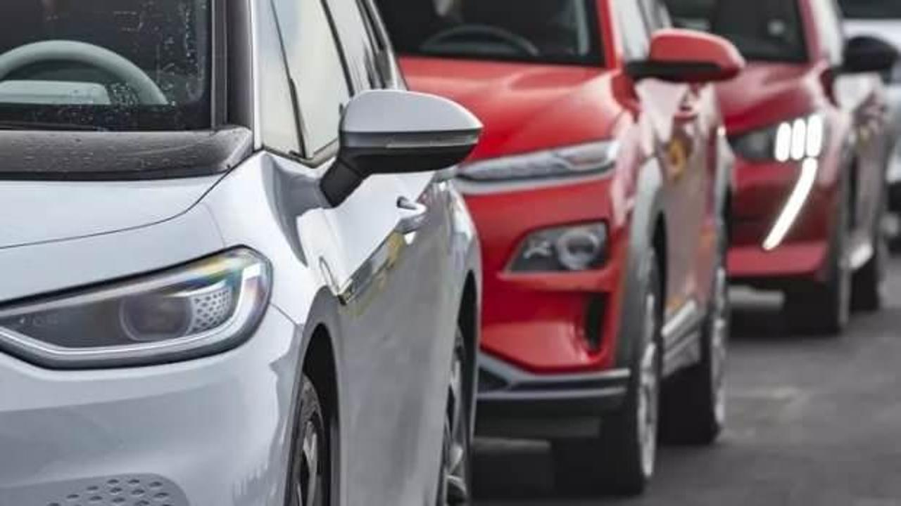 Otomobil devleri benzinli ve dizel ara&ccedil;ların fişini &ccedil;ekiyor! Togg d&uuml;nyada ikinci olacak