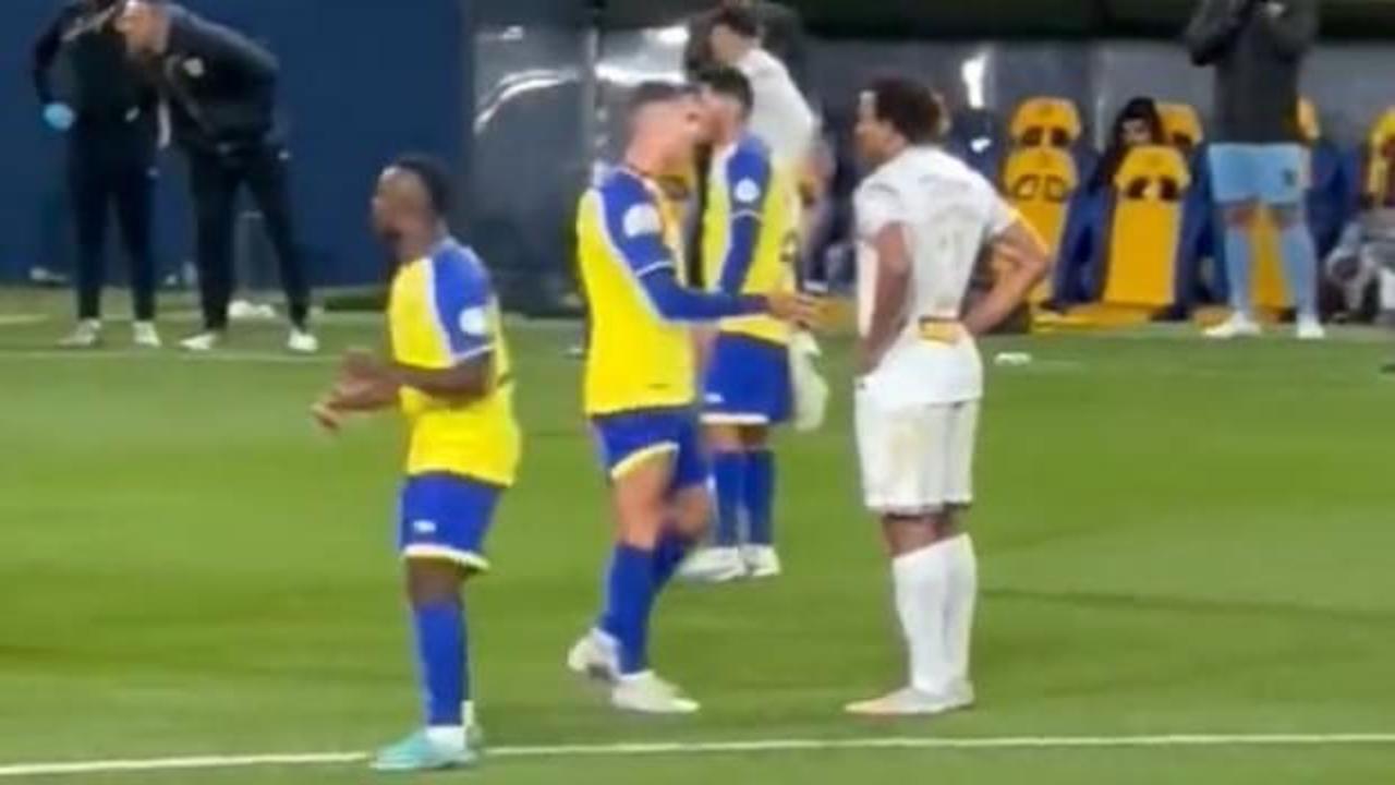 Saha i&ccedil;inde Ronaldo'ya b&uuml;y&uuml;k şok! Neye uğradığını şaşırdı