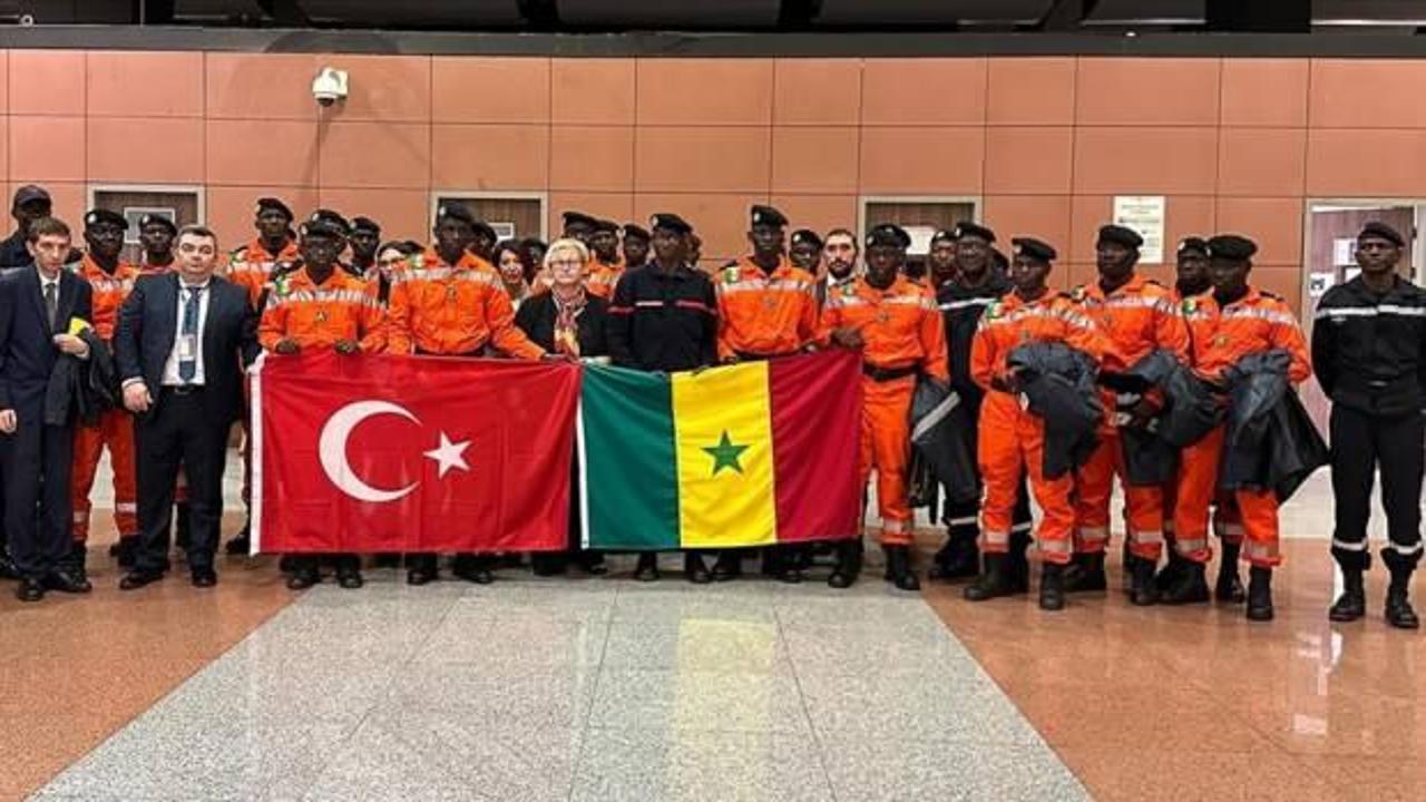 Senegal'in Türkiye'ye gönderdiği arama kurtarma ekibi ülkelerine döndü