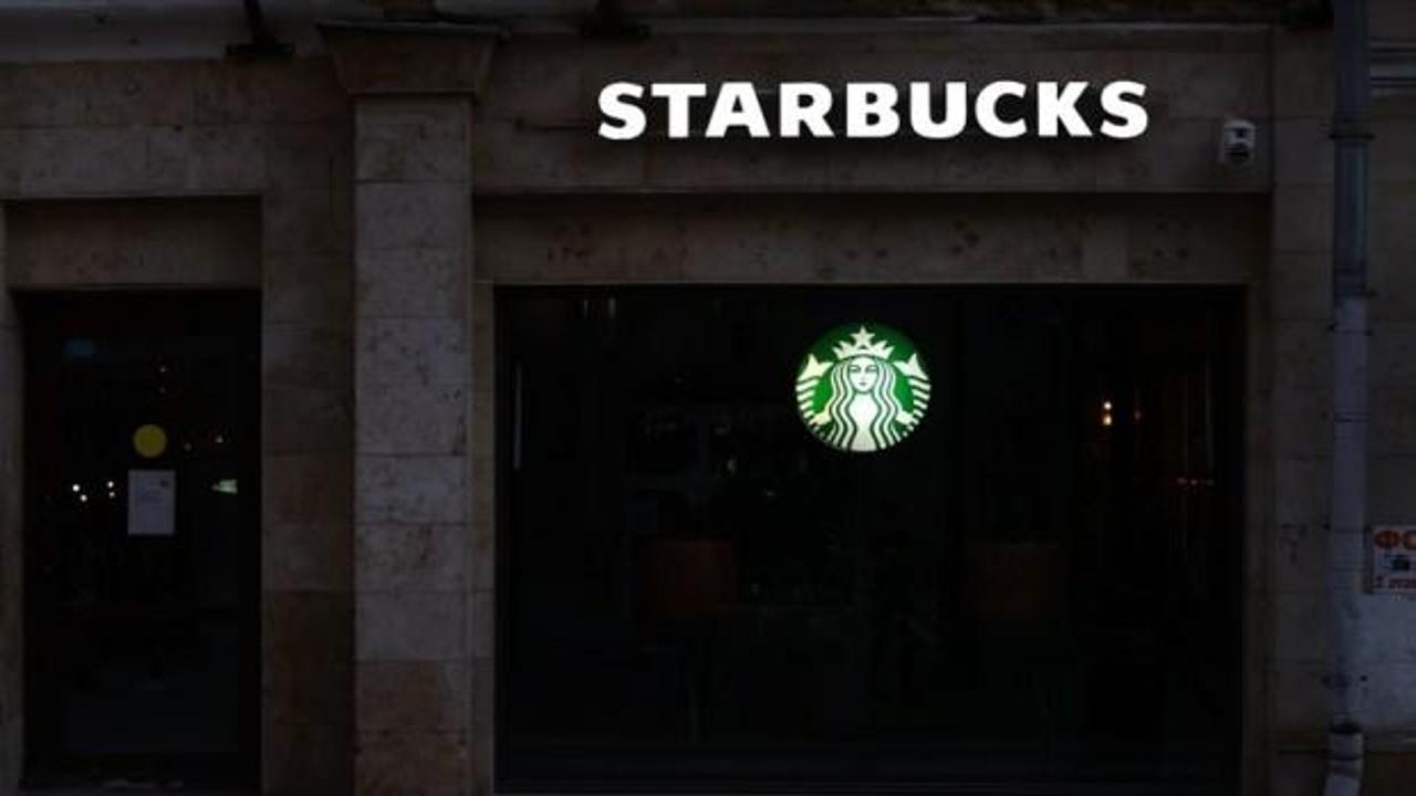 Starbucks binlerce içeceği 'cam parçaları' şüphesiyle geri çağırdı