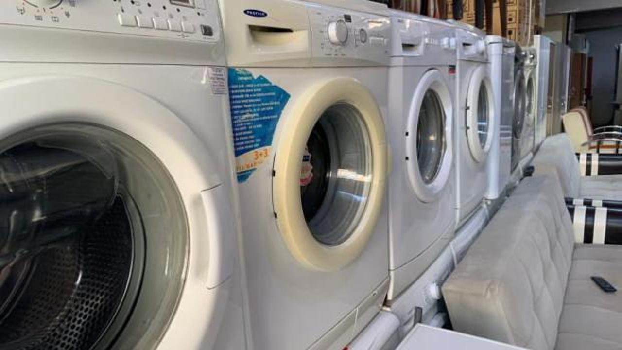 &Uuml;niversitelerde uzaktan eğitim kararıyla ikinci el eşya d&uuml;kkanlarında yoğunluk başladı