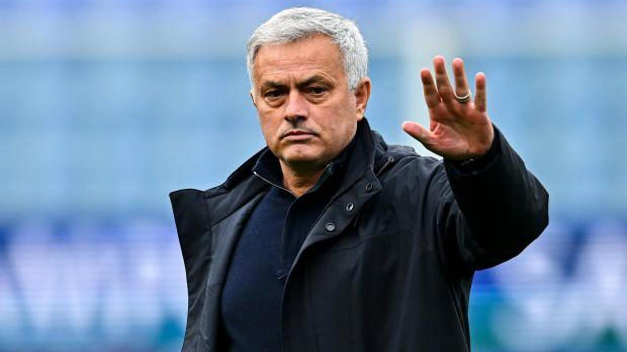 Jose Mourinho'dan Galatasaray'ın yıldızına kanca!