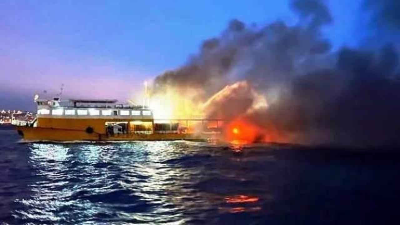 Marmara Denizi'nde feribot yangını: 30 yolcu dumandan etkilendi