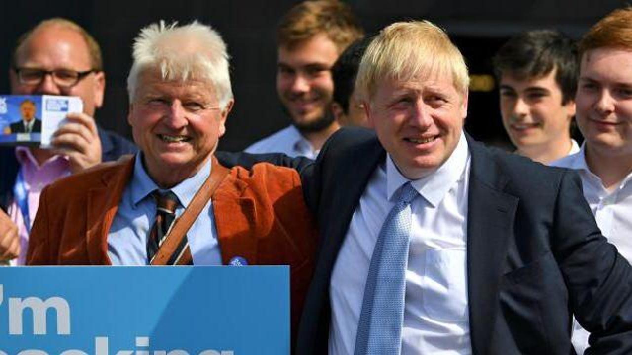 Babasının şövalye olmasını isteyen Boris Johnson, İngiltere'yi karıştırdı
