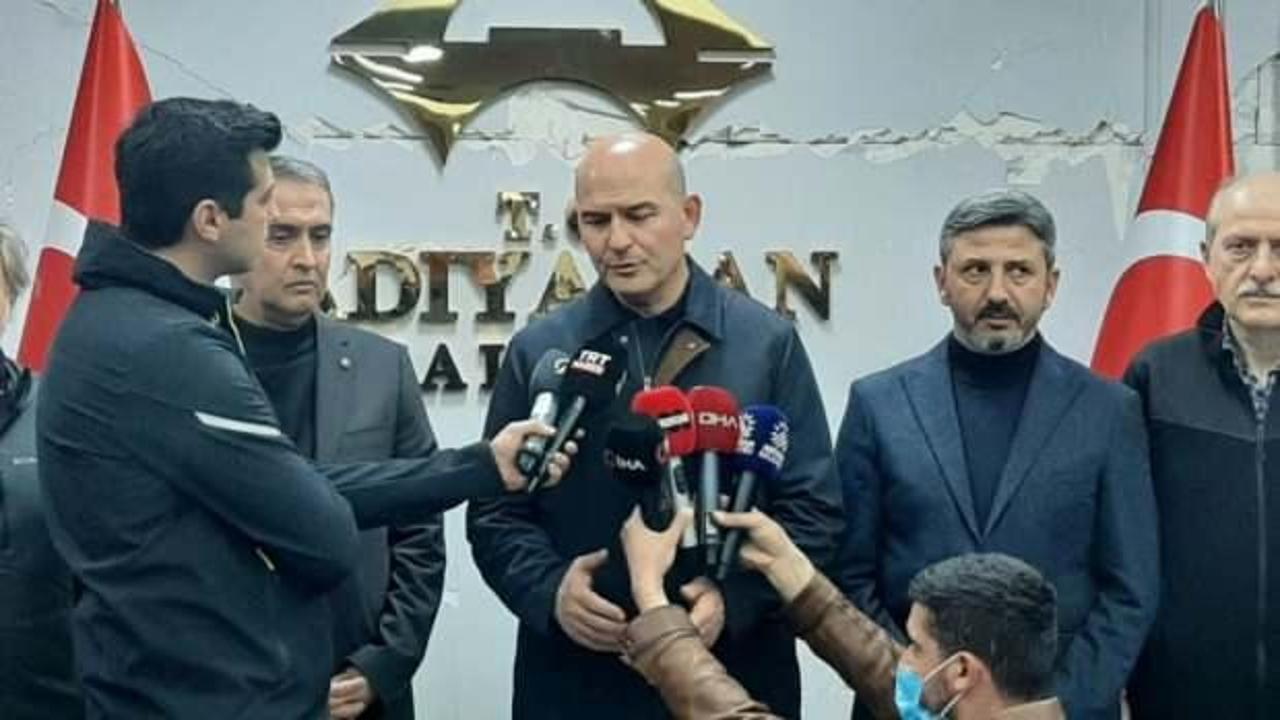 Bakan Soylu deprem b&ouml;lgesinde: İşimizi bitirmeden buralardan &ccedil;ıkmayacağız!