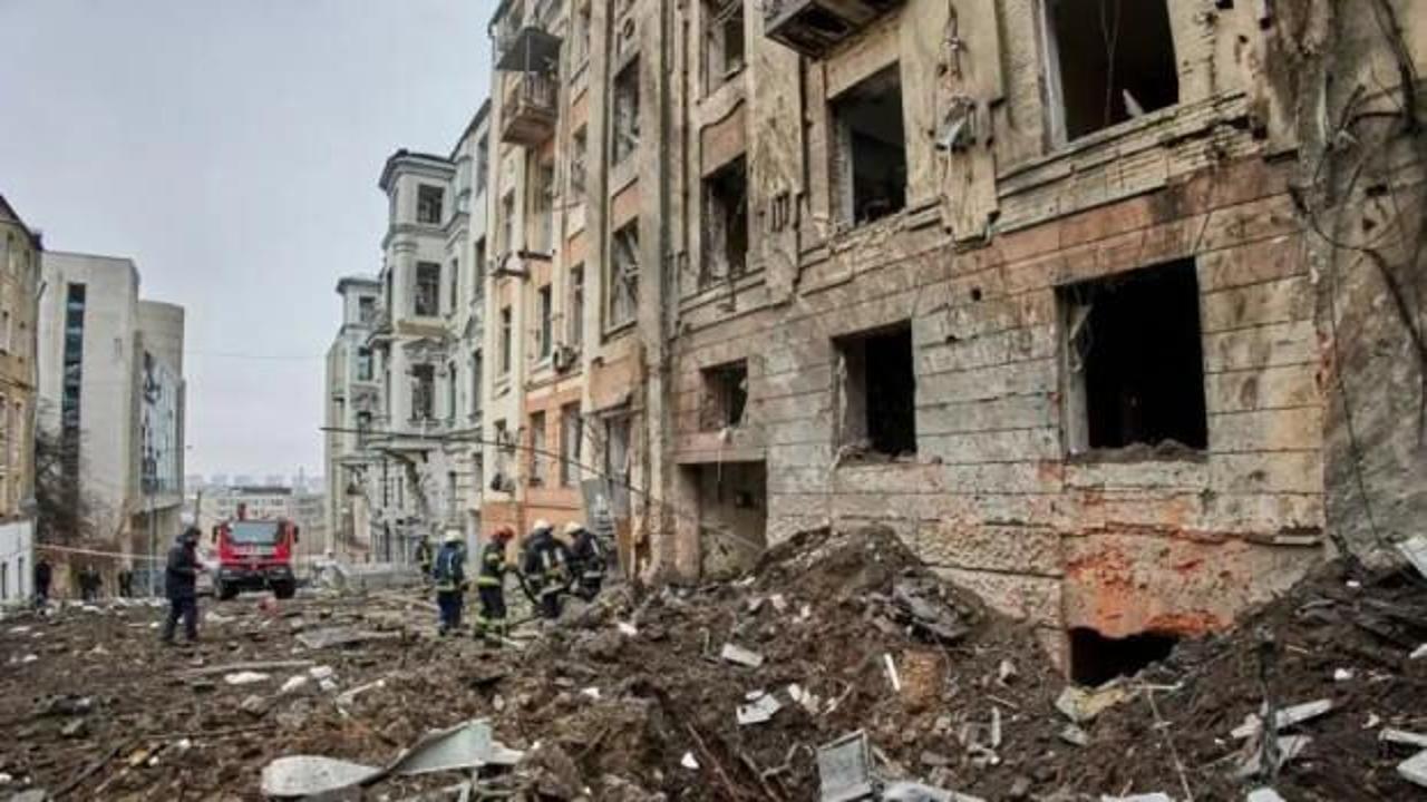 Rusya, Ukrayna'yı hipersonik f&uuml;zelerle vurdu