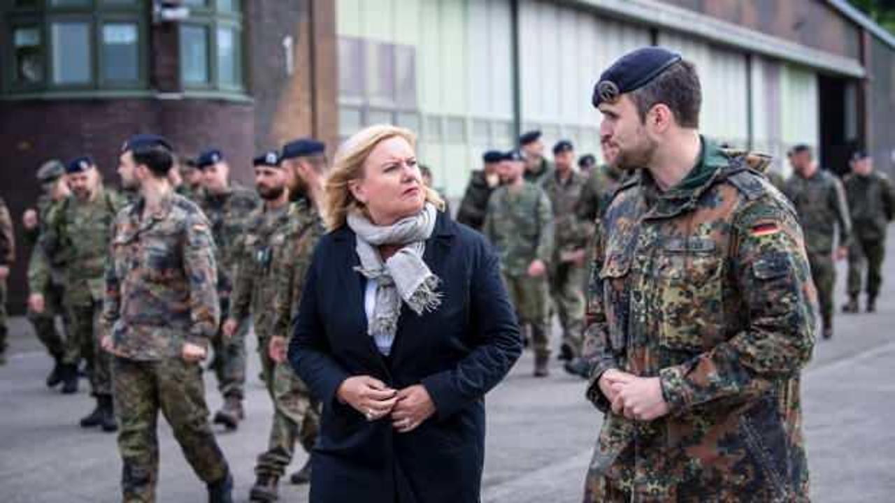 Alman ordusu dökülüyor: Ordu sorumlusundan 'halimiz içler acısı' itirafı