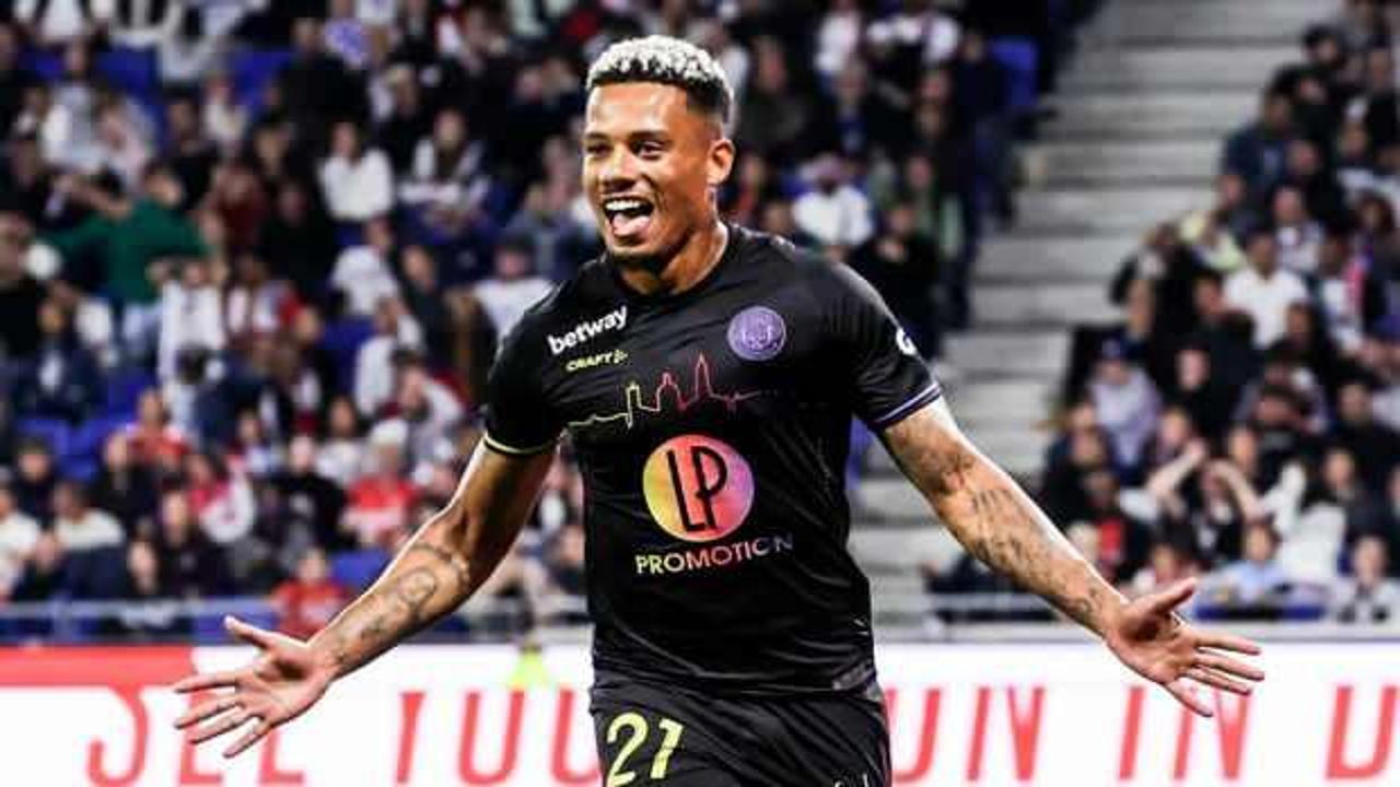 B&uuml;y&uuml;k savaş! 3 b&uuml;y&uuml;kler aynı futbolcuya talip oldu