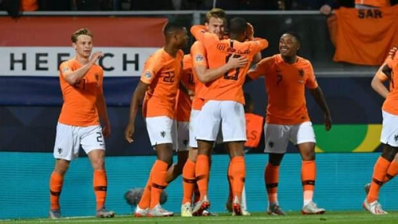Hollanda Milli Takımı'nda şok! 5 futbolcu zehirlendi