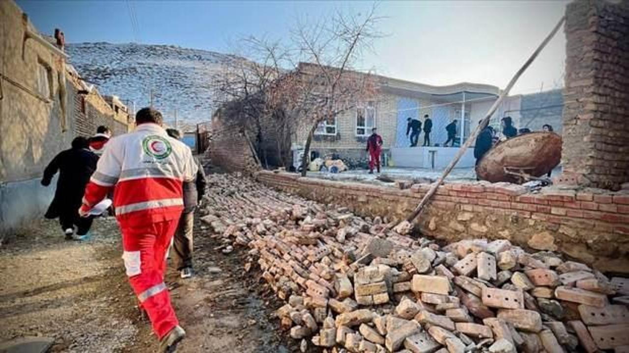 İran'da korkutan deprem! Çok sayıda yaralı var