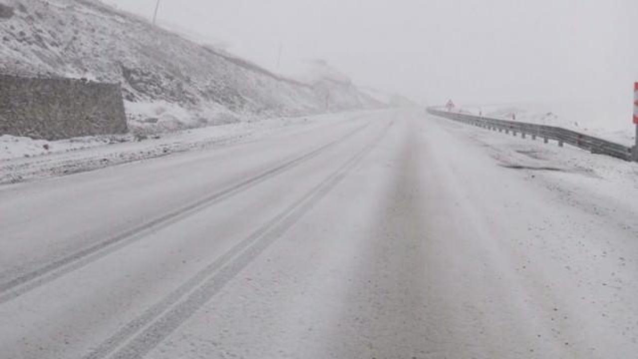3 ilde yoğun kar yağışı! Beyaza b&uuml;r&uuml;nd&uuml;