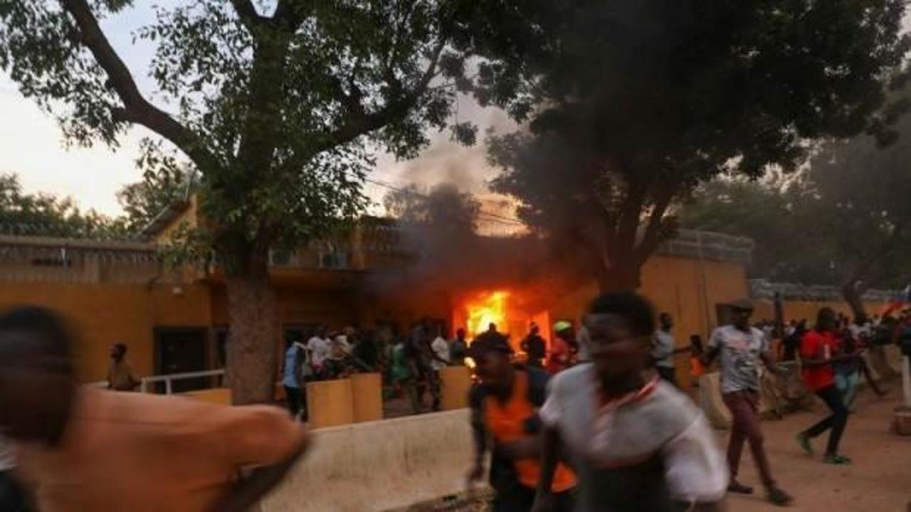 Burkina Faso'da kanlı terör saldırısı: 44 kişi öldü