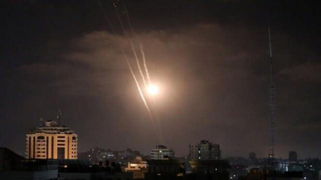 Son dakika: İsrail ordusu, Suriye'ye savaş uçaklarıyla saldırı başlattı