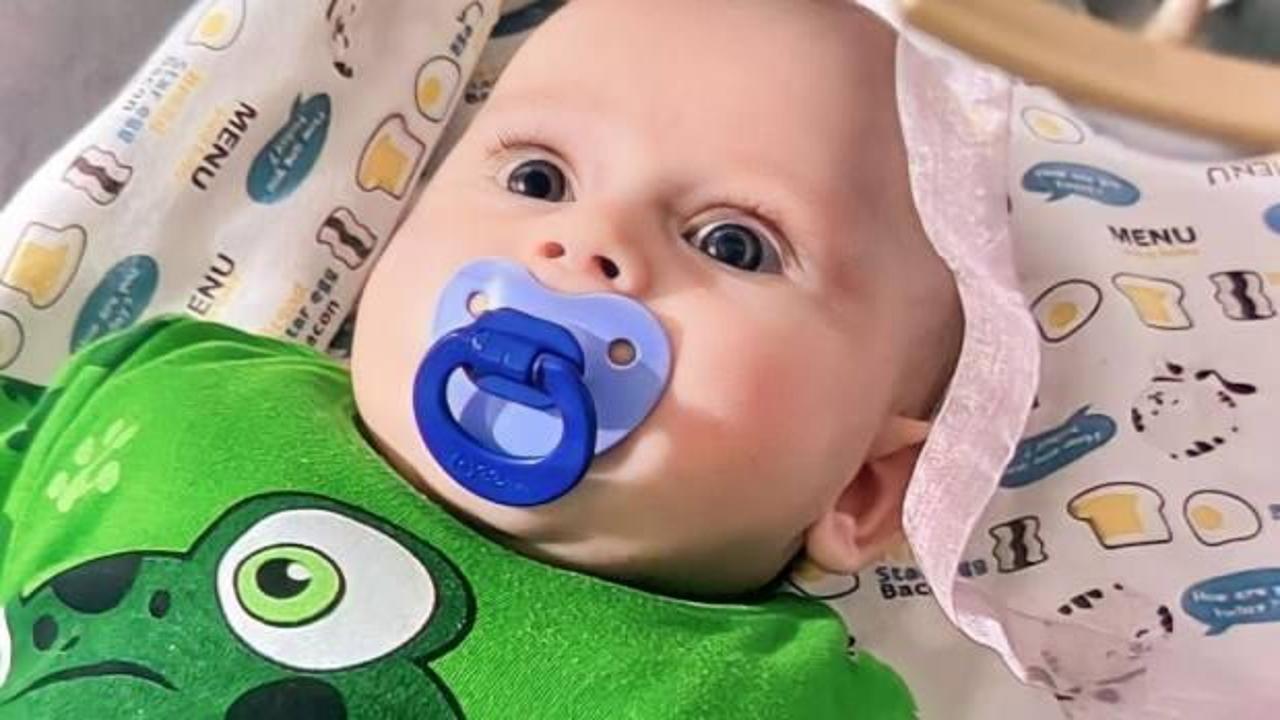 AVM otoparkında kahreden olay! Pusetten d&uuml;şen bebek &ouml;ld&uuml;