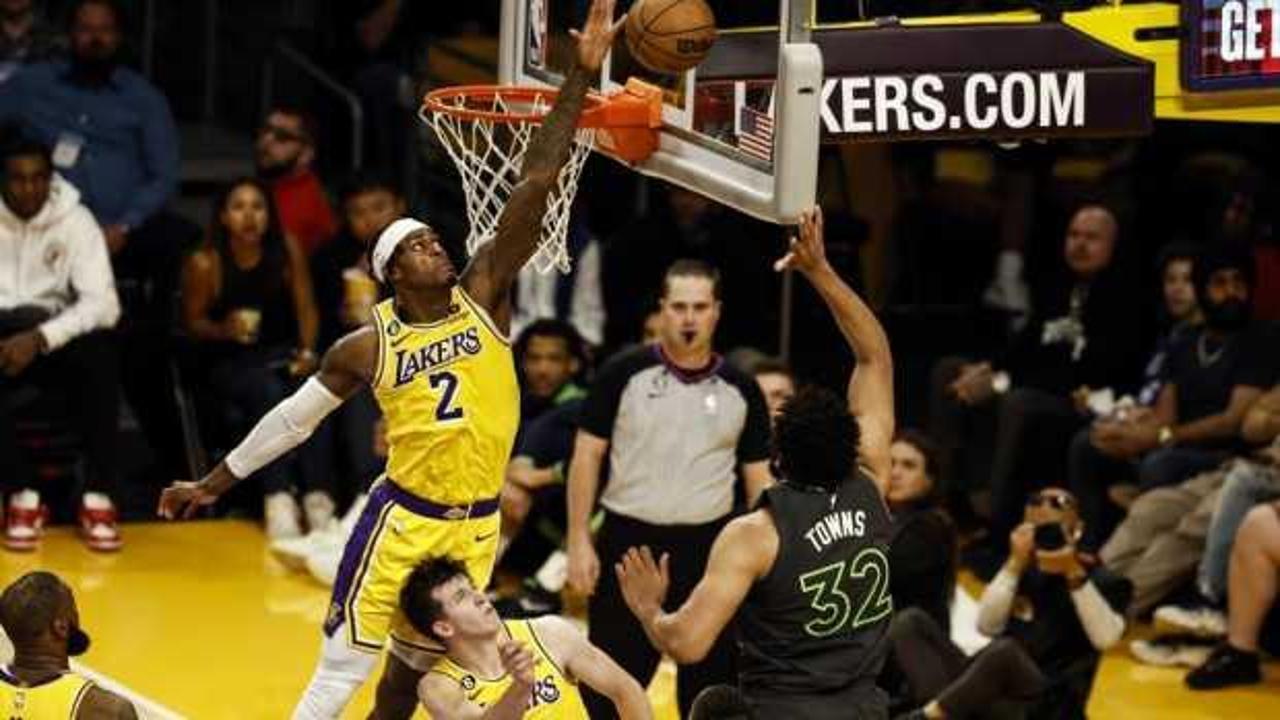 Lakers ve Atlanta Hawks play-off’lara yükseldi