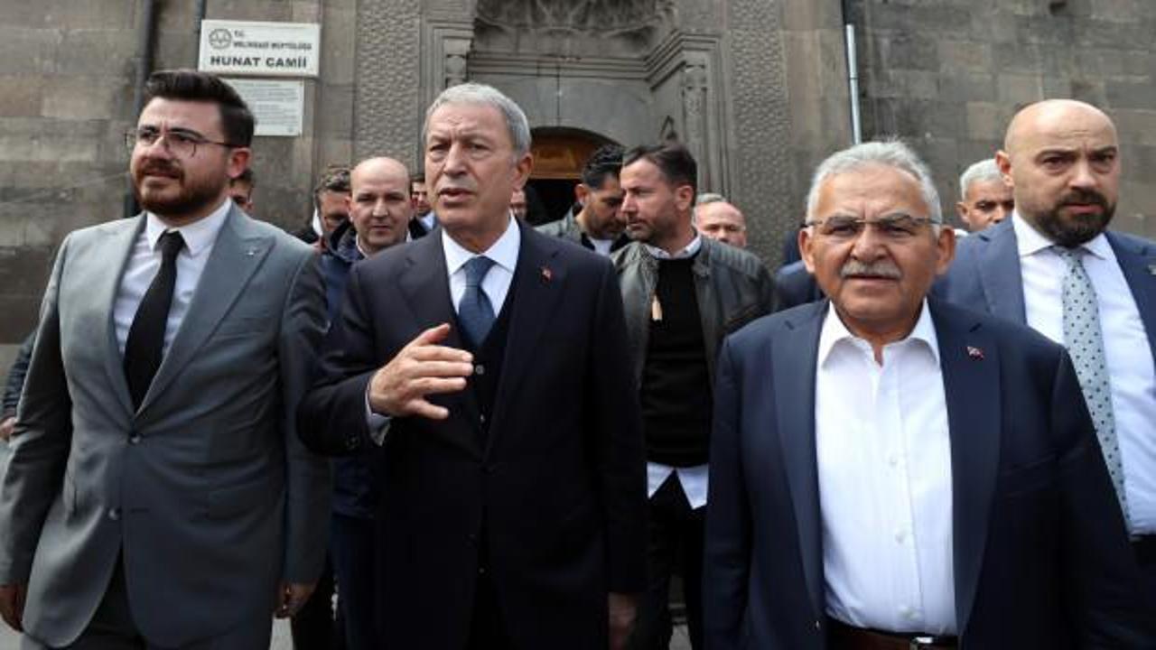 Bakan Akar: Panik içindeler, bitecekler! Tek umutları seçim