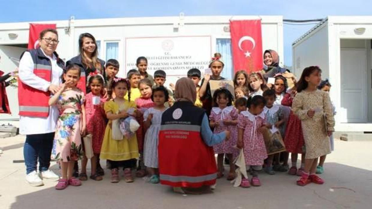 Bakan Mahmut Özer: "Bayramlık hediyeler 12 bin çocuğumuza ulaştı"