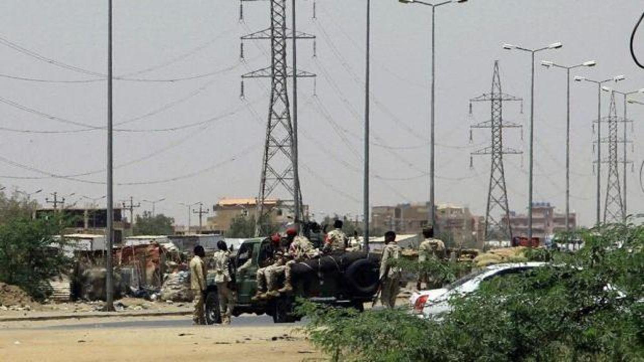 Sudan'da bayramda yapılan 72 saatlik ateşkes ihlal edildi