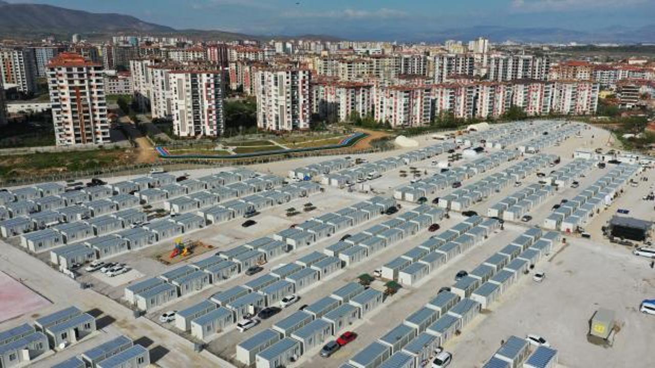 Başakşehir Belediyesi'nin hayata geçirdiği konteyner kentler depremzedelere umut oldu
