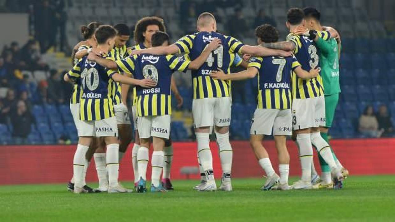 Fenerbah&ccedil;e kararını verdi: Bonservisi alınacak