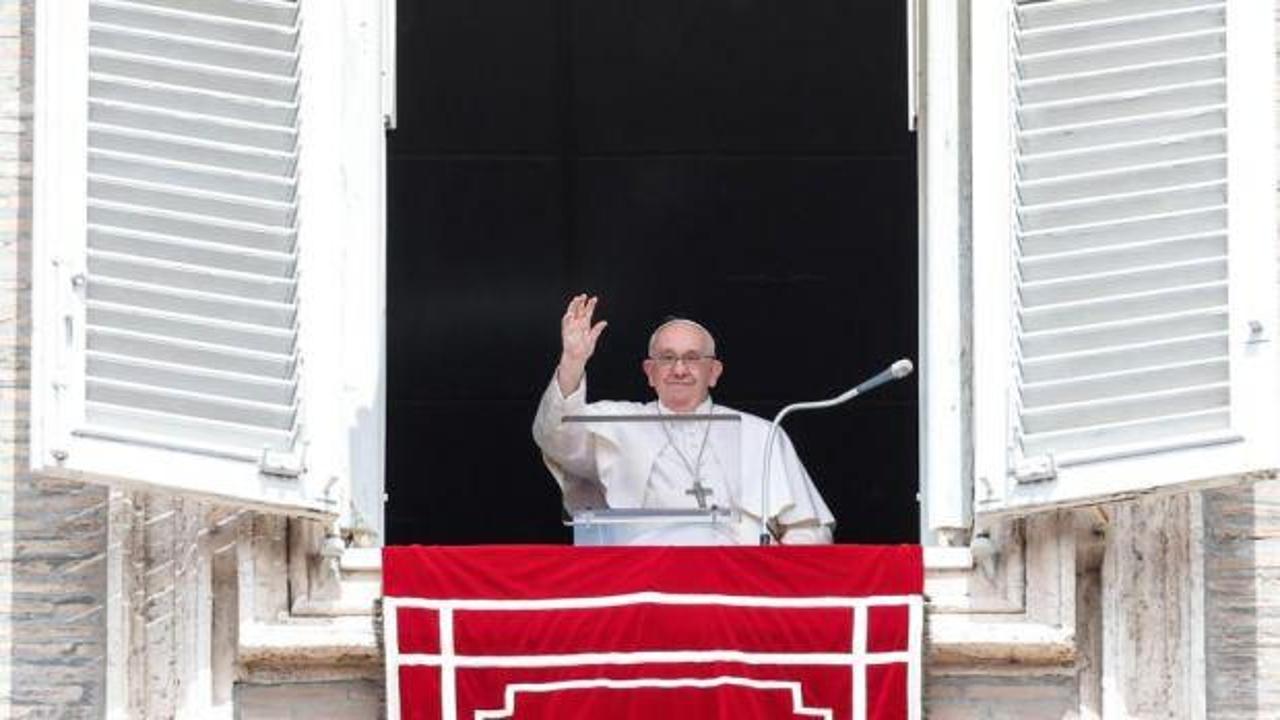 Papa’dan tarihi reform: Piskoposlar Toplantısı’nda kadınlar da oy kullanacak