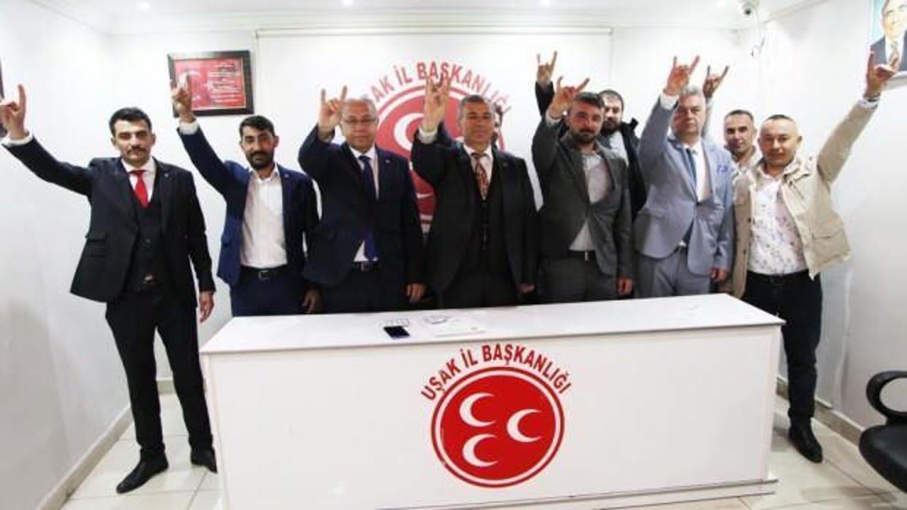 Zafer Partisi'nden istifa eden 25 kişi MHP'ye katıldı