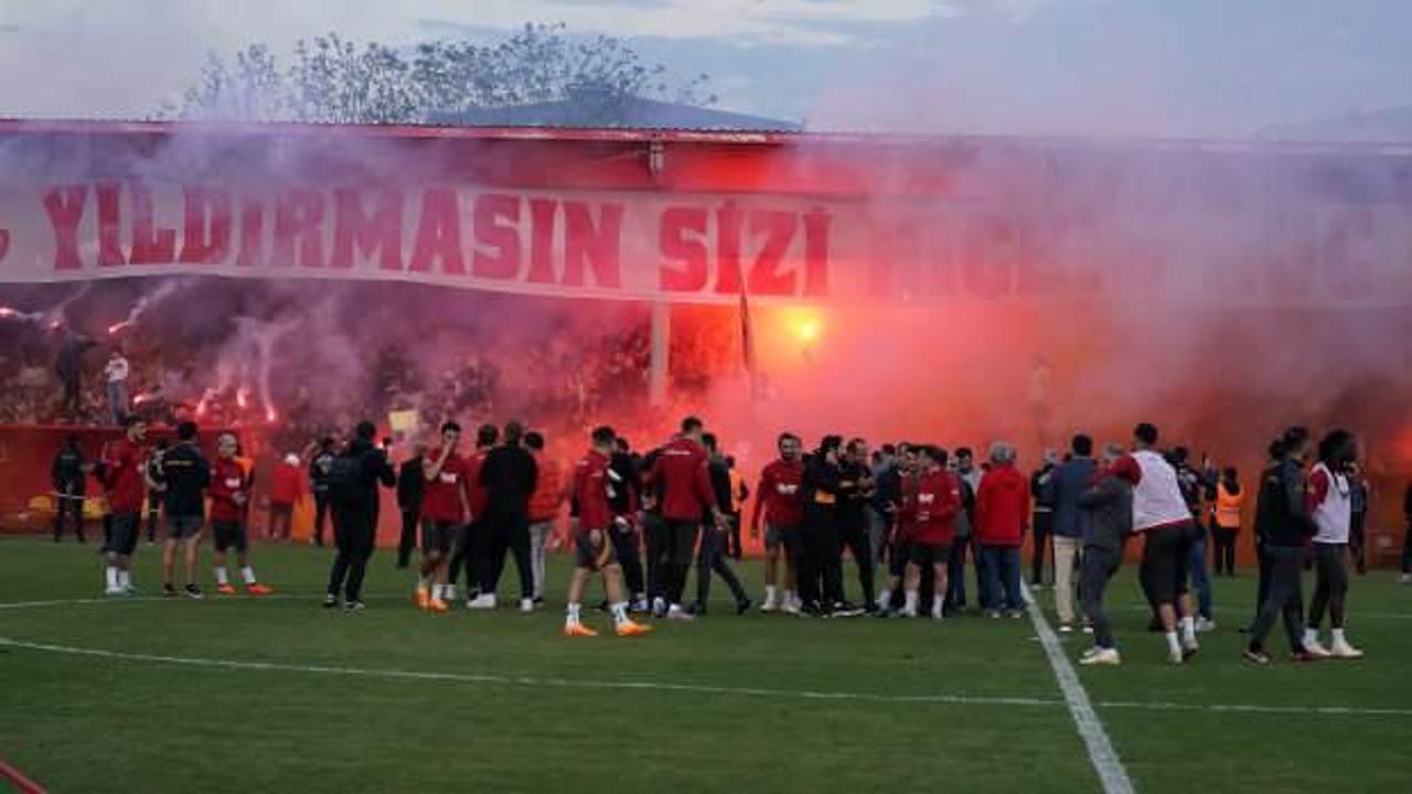Galatasaray, taraftarlara açık antrenman yaptı