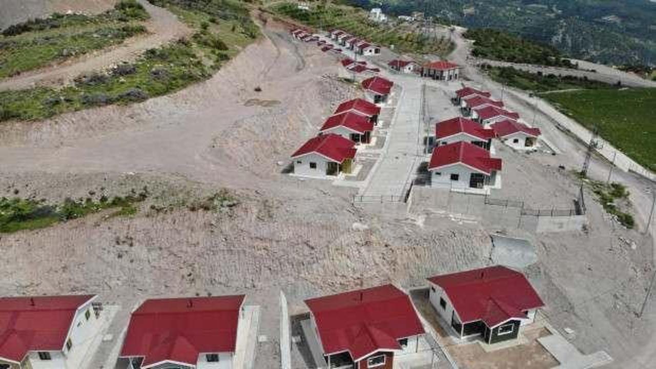 İzmir’deki heyelan mağdurları yeni evlerine kavuştu
