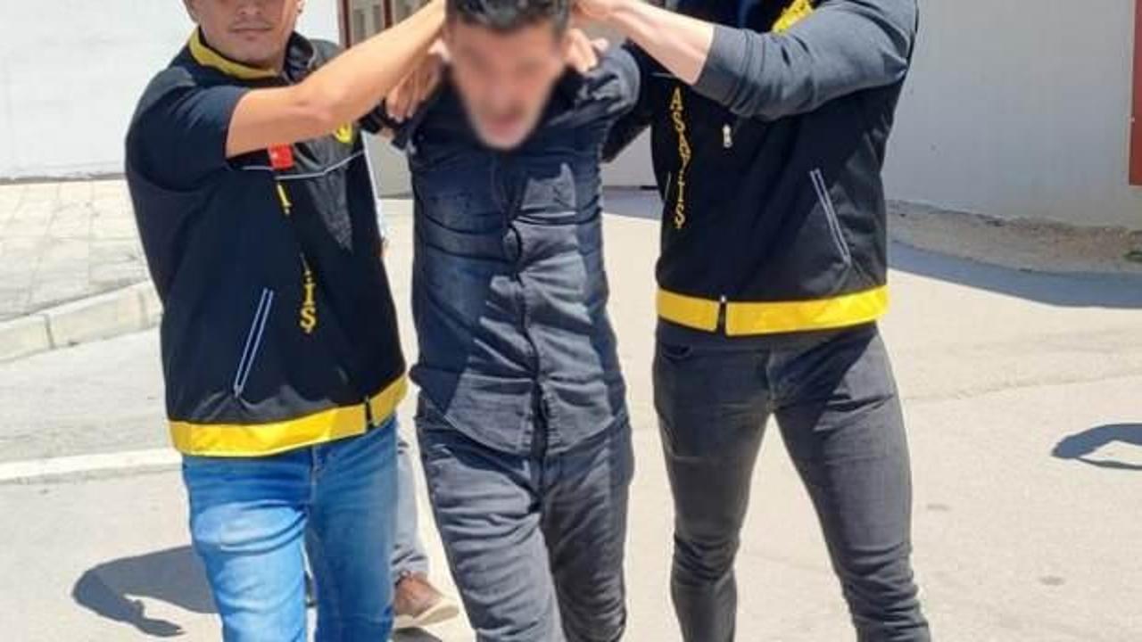 &Ouml;lm&uuml;ş akrabasının fotoğrafına k&uuml;freden kişiyi &ouml;ld&uuml;rd&uuml;