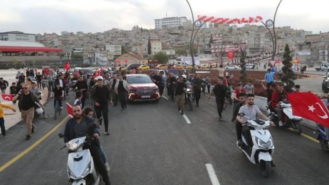 Trafiği rahatlatacak 1 milyarlık yatırım! İlk ge&ccedil;en ara&ccedil; TOGG oldu