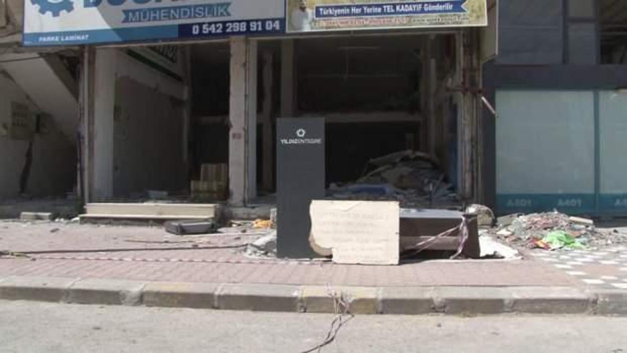 Adıyamanlı depremzededen hırsızlara not: &Ccedil;alacak bir şey kalmadı