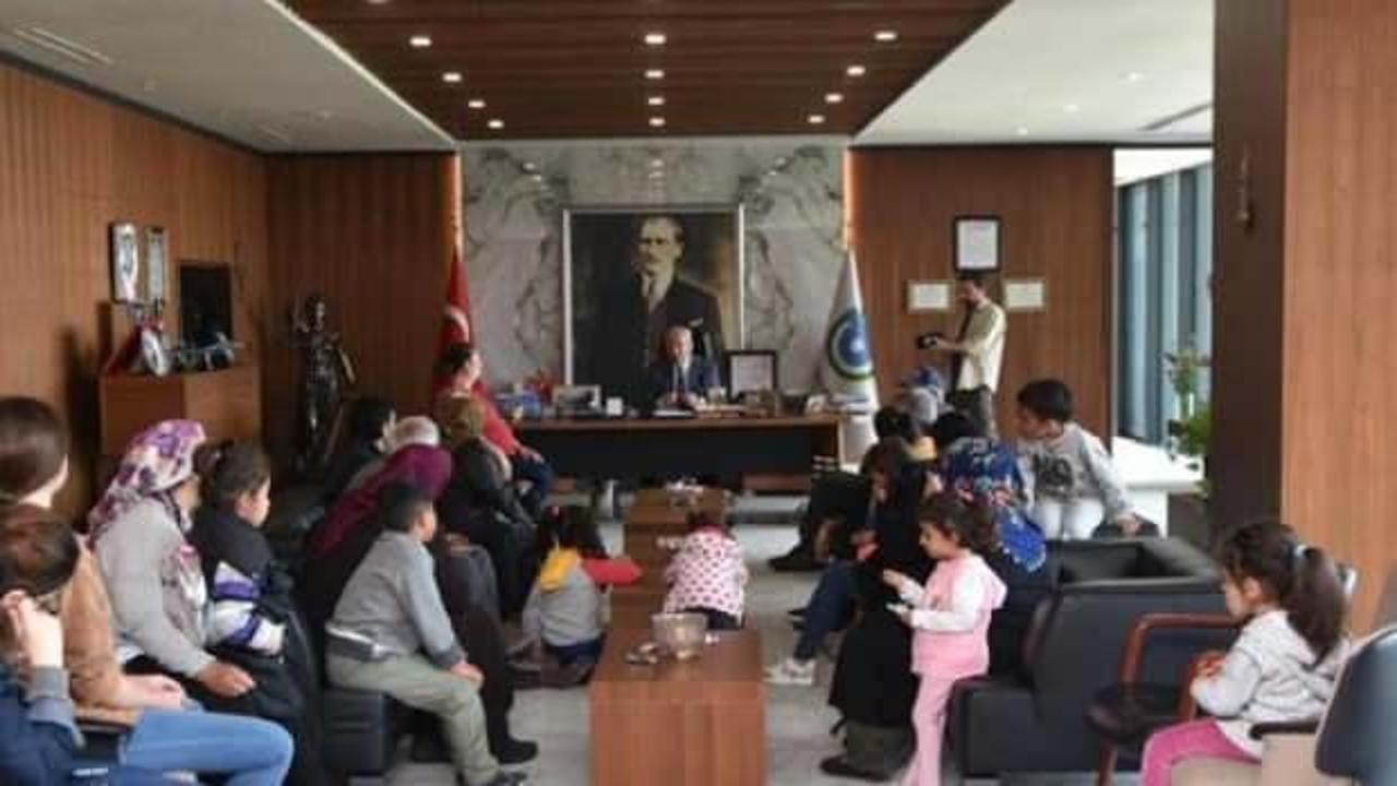 Tekirdağ B&uuml;y&uuml;kşehir Belediye Başkanına depremzedelerden tepki