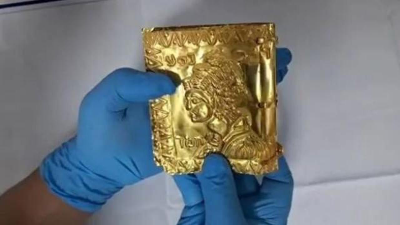 Erzincan'da saf altın sayfalı kitap ele geçirildi