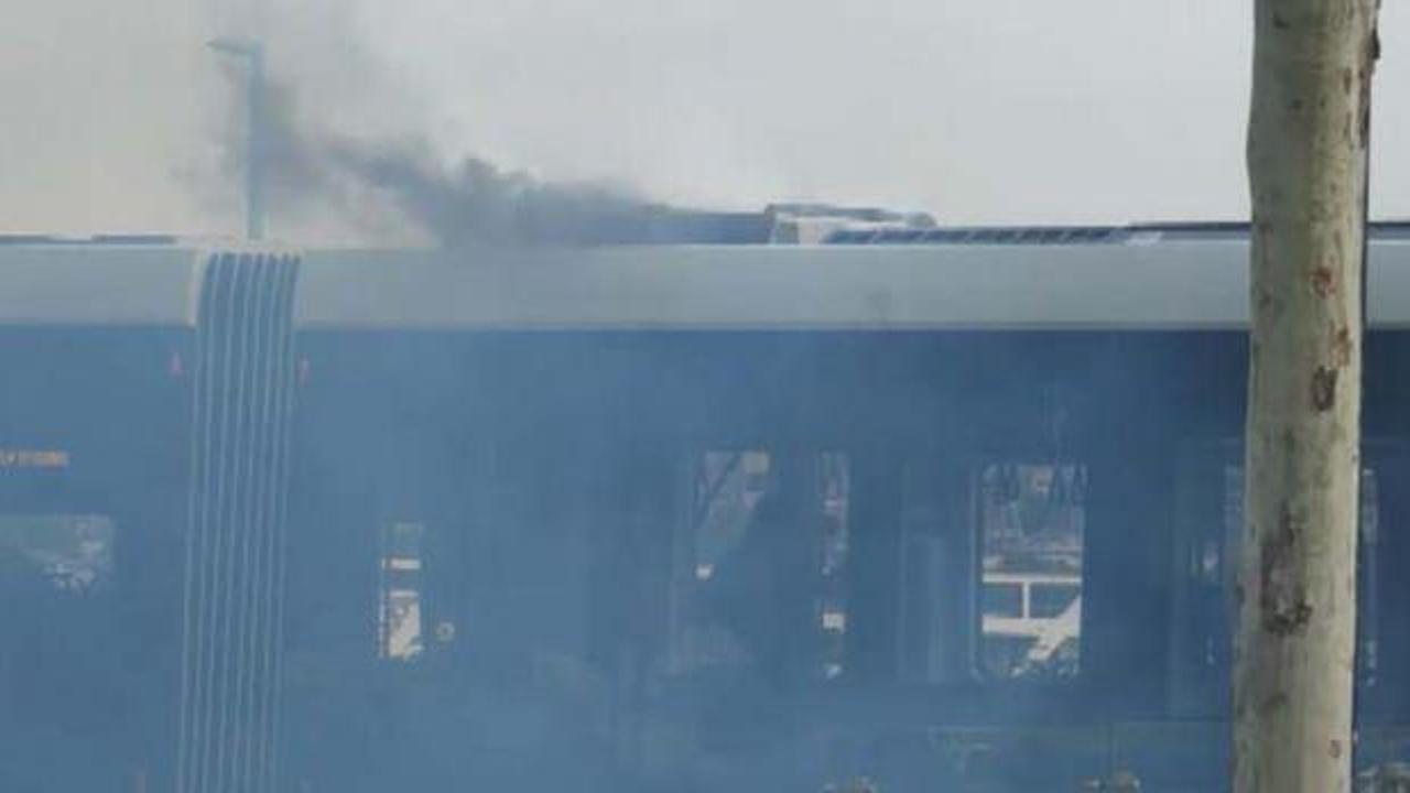 Balat'ta tramvayda yangın paniği!