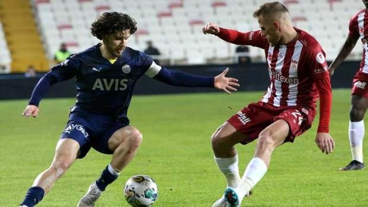 Fenerbah&ccedil;e ile Sivasspor kupada final i&ccedil;in sahaya &ccedil;ıkacak