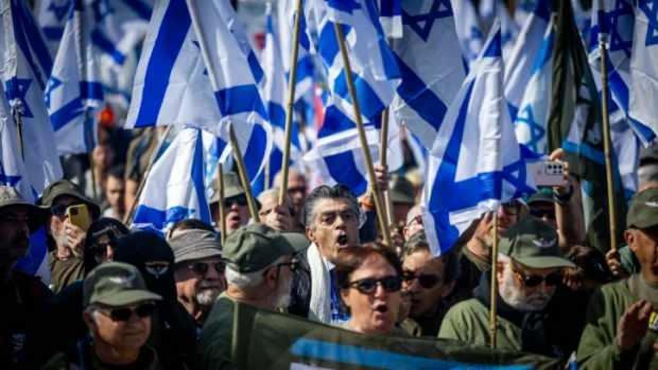 İsrail'de yedek askerler, Başbakan Netanyahu’yu protesto etti
