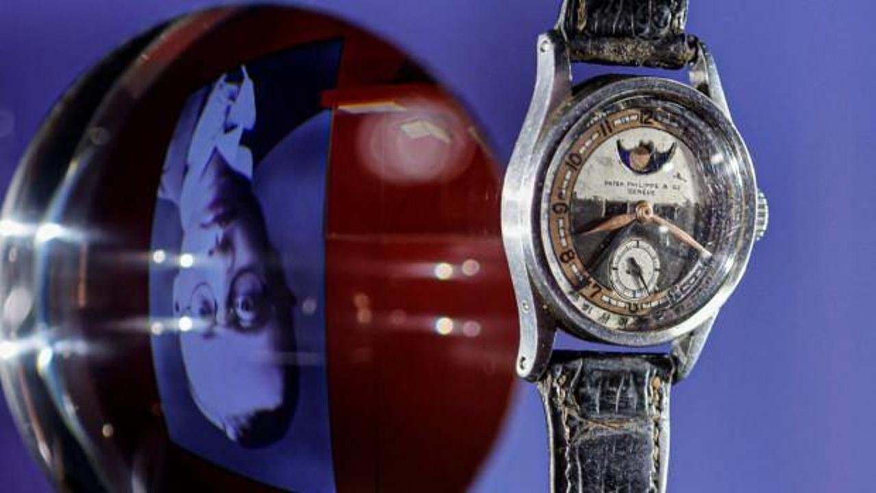 'Son İmparator'un kol saati 5,1 milyon dolara satıldı